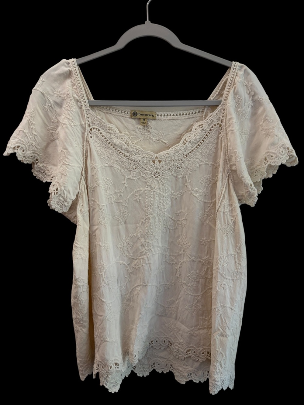 Democracy Ren Faire Boho Castlecore Embroidered Cream Blouse Size Medium Rayon